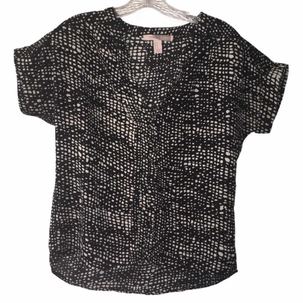 3/$21  Forever 21 Contemporary Short Sleeve Blouse